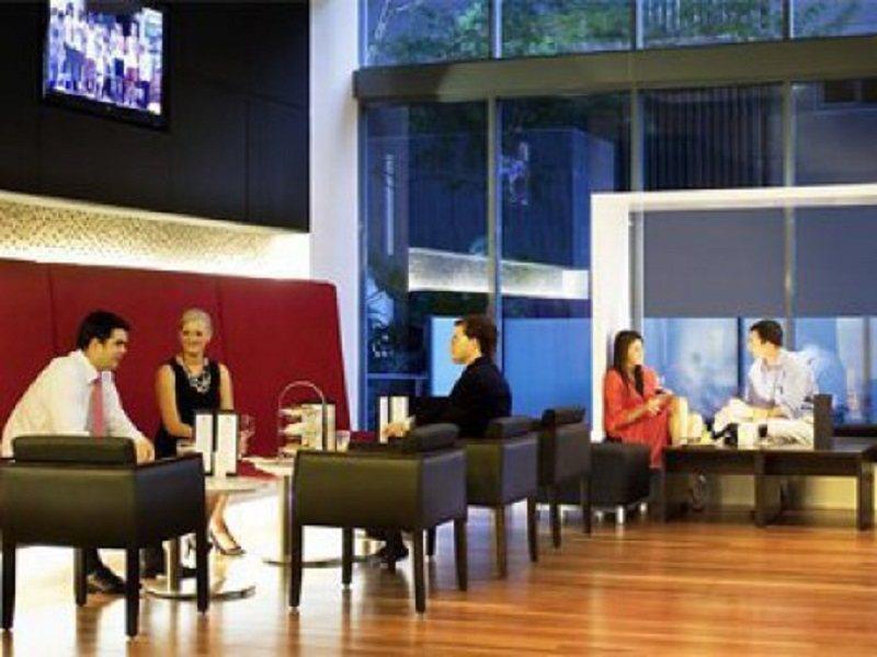 Amora Hotel Brisbane Wnętrze zdjęcie The lounge at the airport